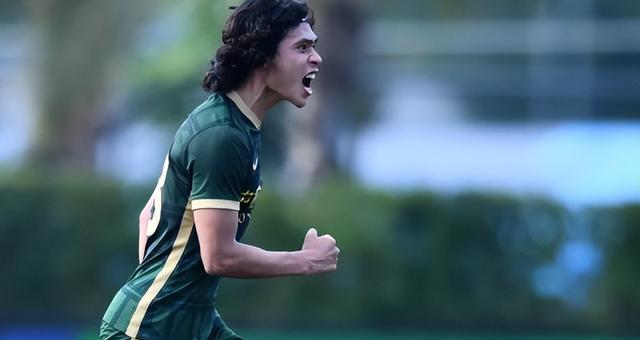 梁龙踢中超 梁龙踢中超