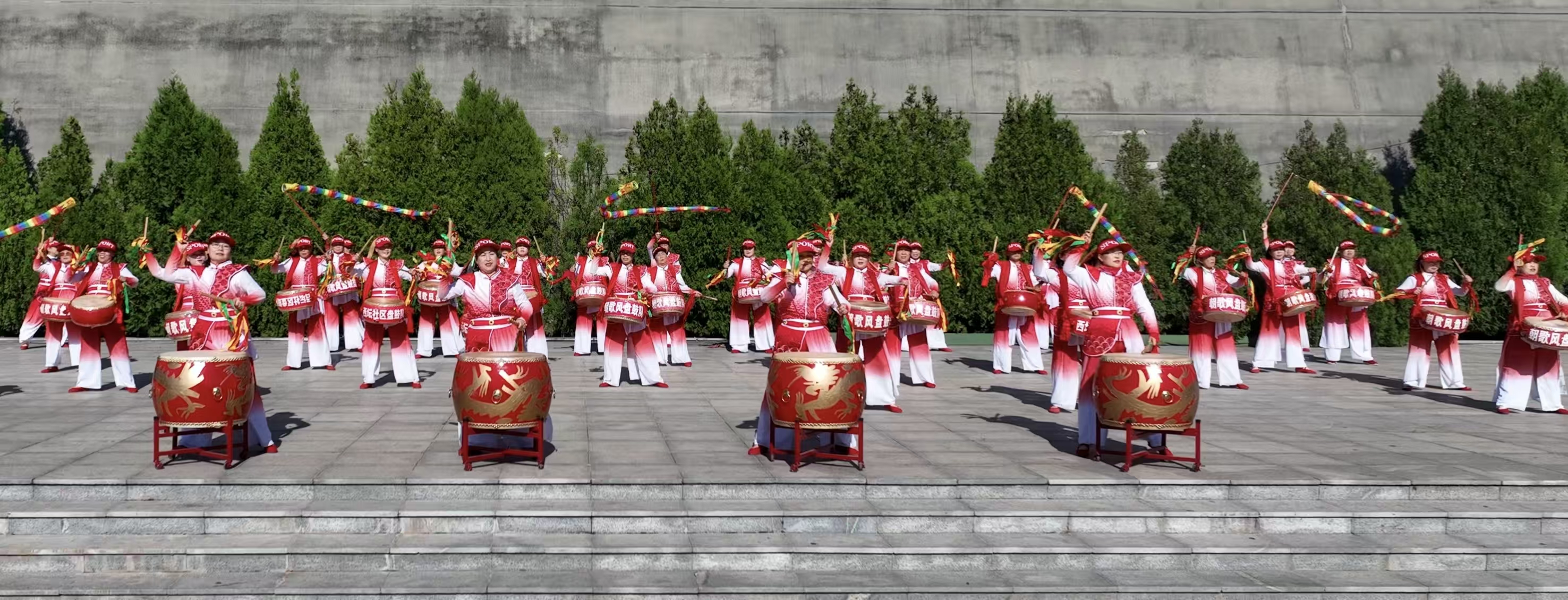 拍匹克点燃, 加比赛, 选手们在如